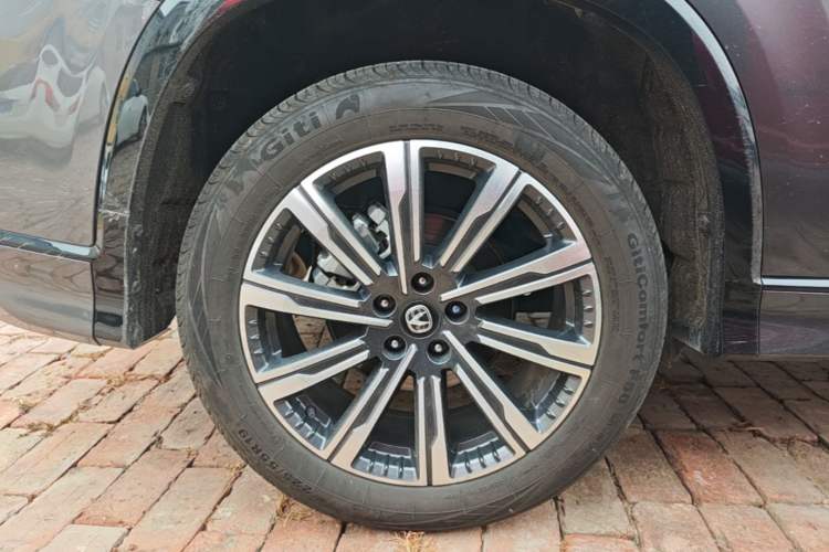 Used CHANGAN CS75 PLUS 2024 3rd Generation Champion Edition 1.5T Intelligent Drive Dynamic Model Right Rear Wheel Hub