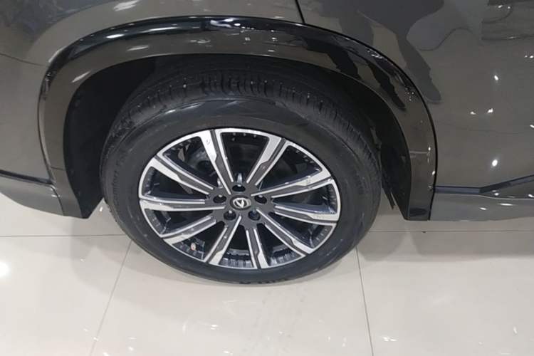 Used CHANGAN CS75 PLUS 2024 3rd Generation Champion Edition 1.5T Intelligent Drive Dynamic Model Right Rear Wheel Hub