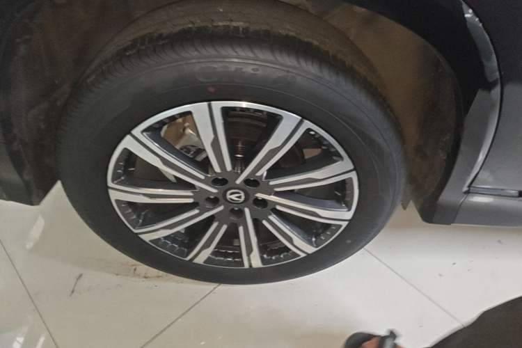 Used CHANGAN CS75 PLUS 2024 3rd Generation Champion Edition 1.5T Intelligent Drive Dynamic Model Right Rear Wheel Hub