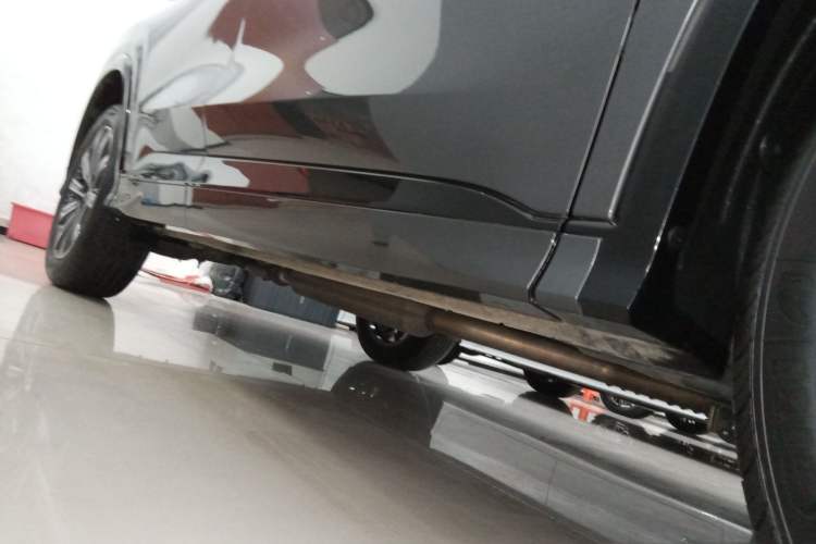 Used CHANGAN CS75 PLUS 2024 3rd Generation Champion Edition 1.5T Intelligent Drive Dynamic Model Right Side Sill
