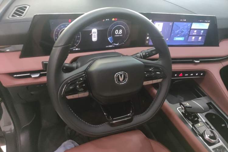 Used CHANGAN CS75 PLUS 2024 3rd Generation Champion Edition 1.5T Intelligent Drive Dynamic Model Steering Wheel