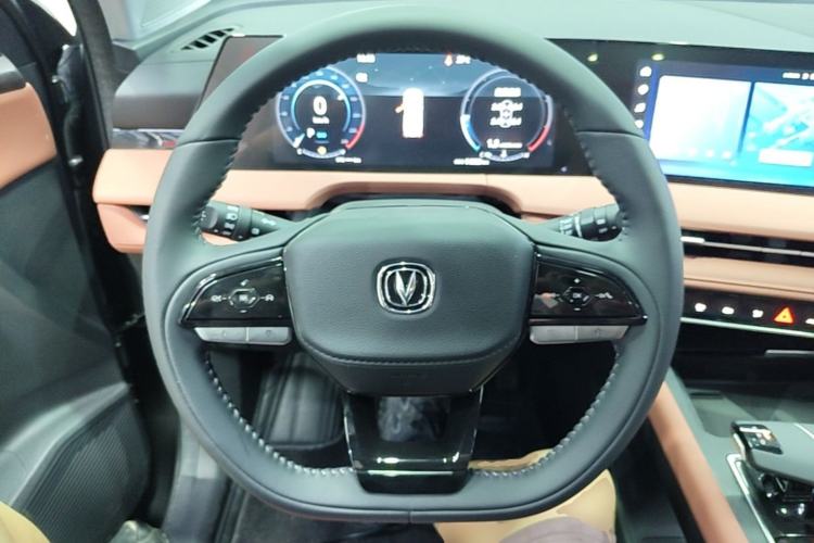 Used CHANGAN CS75 PLUS 2024 3rd Generation Champion Edition 1.5T Intelligent Drive Dynamic Model Steering Wheel