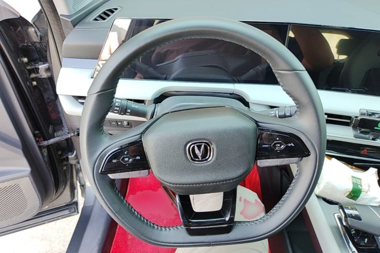 Used CHANGAN CS75 PLUS 2024 3rd Generation Champion Edition 1.5T Intelligent Drive Dynamic Model Steering Wheel
