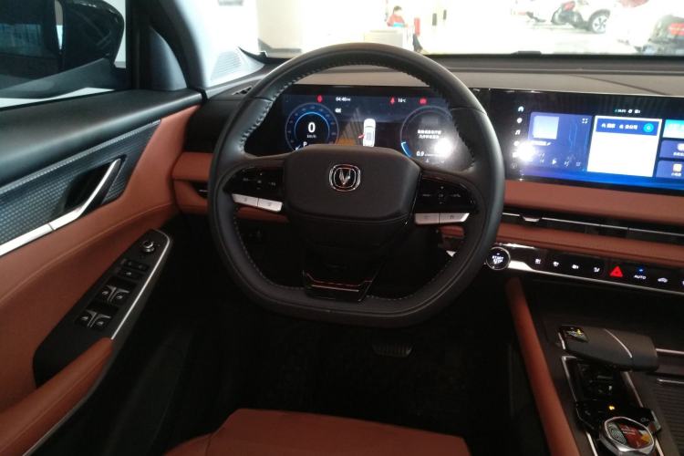 Used CHANGAN CS75 PLUS 2024 3rd Generation Champion Edition 1.5T Intelligent Drive Dynamic Model Steering Wheel