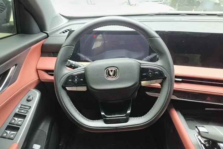 Used CHANGAN CS75 PLUS 2024 3rd Generation Champion Edition 1.5T Intelligent Drive Dynamic Model Steering Wheel