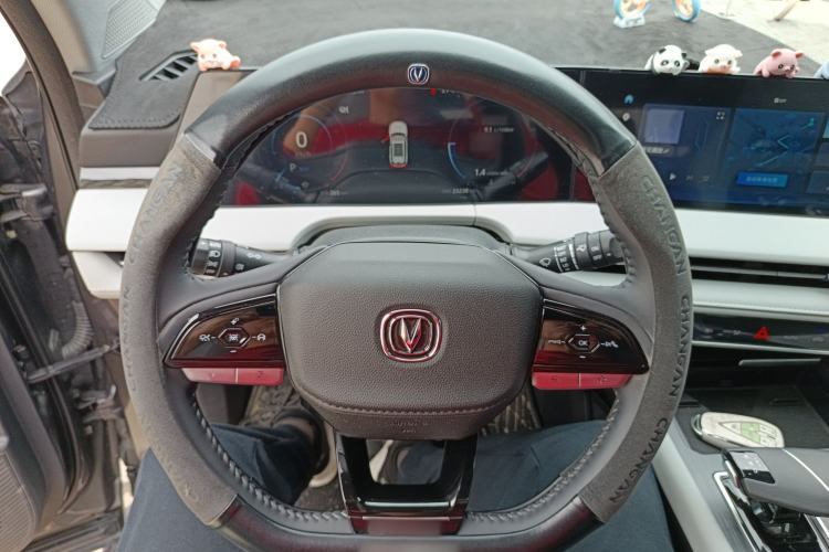 Used CHANGAN CS75 PLUS 2024 3rd Generation Champion Edition 1.5T Intelligent Drive Dynamic Model Steering Wheel