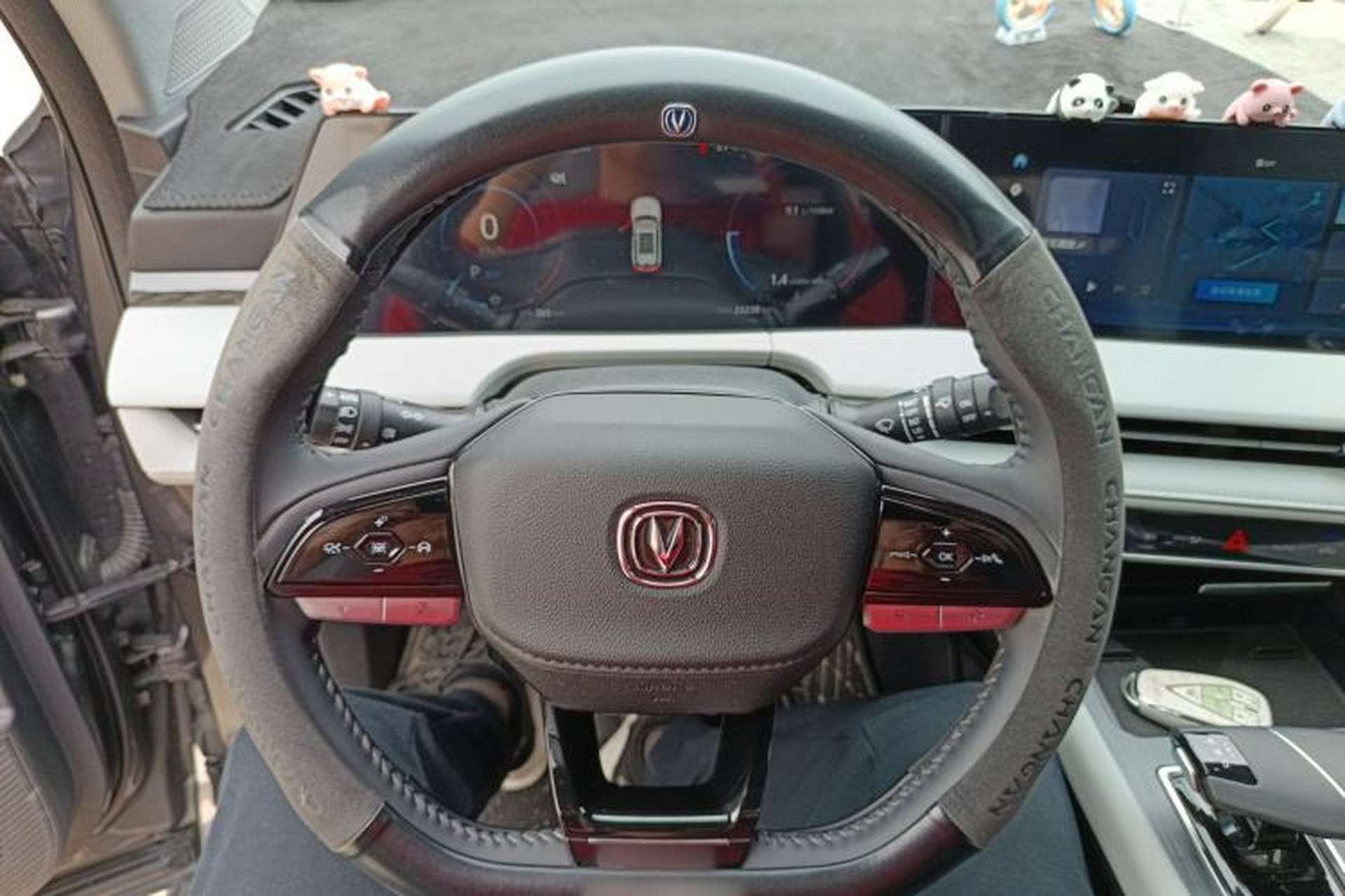 Used CHANGAN CS75 PLUS 2024 3rd Generation Champion Edition 1.5T Intelligent Drive Dynamic Model Steering Wheel
