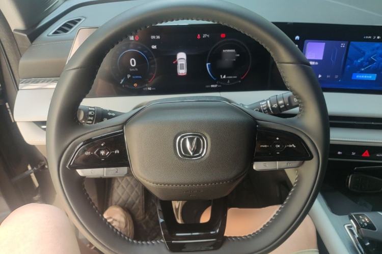 Used CHANGAN CS75 PLUS 2024 3rd Generation Champion Edition 1.5T Intelligent Drive Dynamic Model Steering Wheel