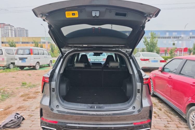 Used CHANGAN CS75 PLUS 2024 3rd Generation Champion Edition 1.5T Intelligent Drive Dynamic Model Trunk