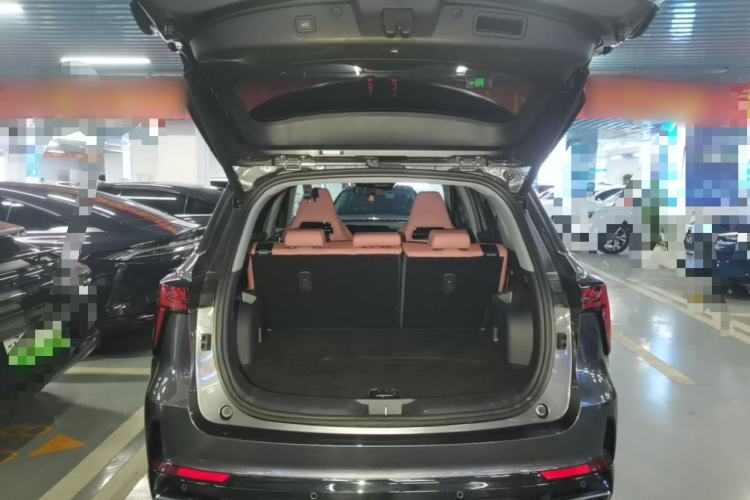 Used CHANGAN CS75 PLUS 2024 3rd Generation Champion Edition 1.5T Intelligent Drive Dynamic Model Trunk