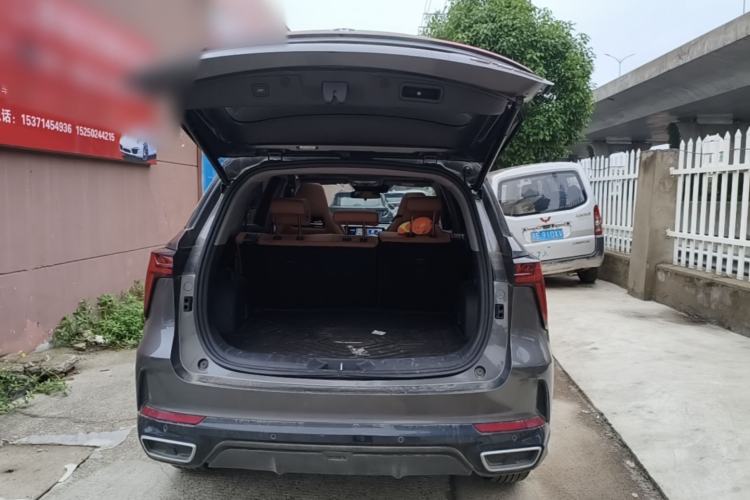Used CHANGAN CS75 PLUS 2024 3rd Generation Champion Edition 1.5T Intelligent Drive Dynamic Model Trunk