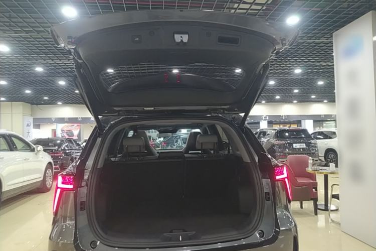 Used CHANGAN CS75 PLUS 2024 3rd Generation Champion Edition 1.5T Intelligent Drive Dynamic Model Trunk