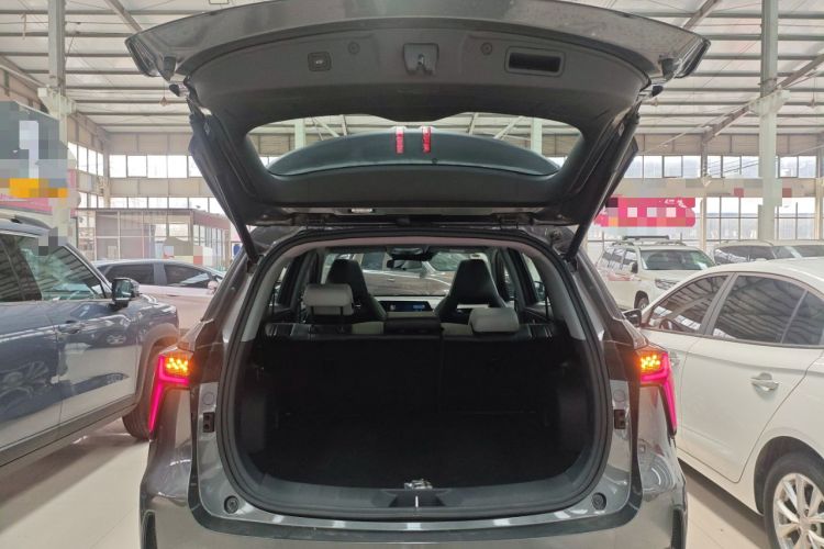 Used CHANGAN CS75 PLUS 2024 3rd Generation Champion Edition 1.5T Intelligent Drive Dynamic Model Trunk