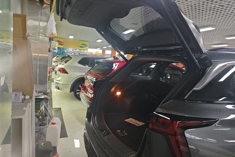 Used CHANGAN CS75 PLUS 2024 3rd Generation Champion Edition 1.5T Intelligent Drive Dynamic Model Trunk