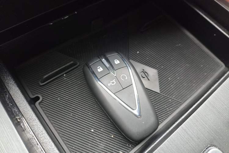Used CHANGAN CS75 PLUS 2024 3rd Generation Champion Edition 1.5T Intelligent Drive Dynamic Model Vehicle Key