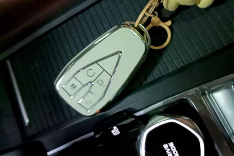 Used CHANGAN CS75 PLUS 2024 3rd Generation Champion Edition 1.5T Intelligent Drive Dynamic Model Vehicle Key