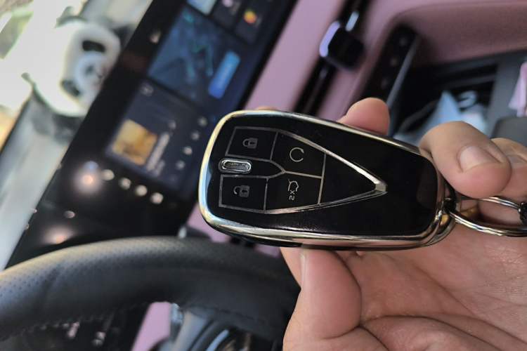 Used CHANGAN CS75 PLUS 2024 3rd Generation Champion Edition 1.5T Intelligent Drive Dynamic Model Vehicle Key