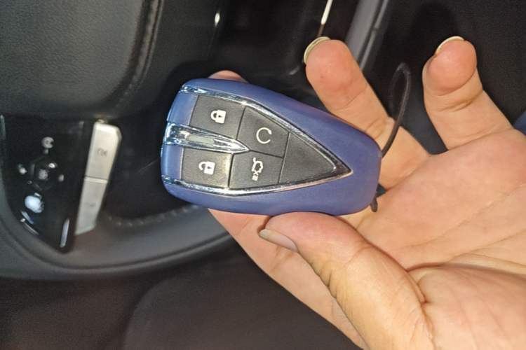 Used CHANGAN CS75 PLUS 2024 3rd Generation Champion Edition 1.5T Intelligent Drive Dynamic Model Vehicle Key