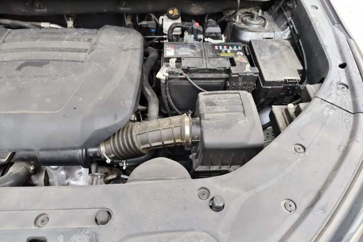 Used CHANGAN CS75 PLUS 2024 3rd Generation Champion Edition 2.0T Intelligent Drive Performance Model Engine Bay Left