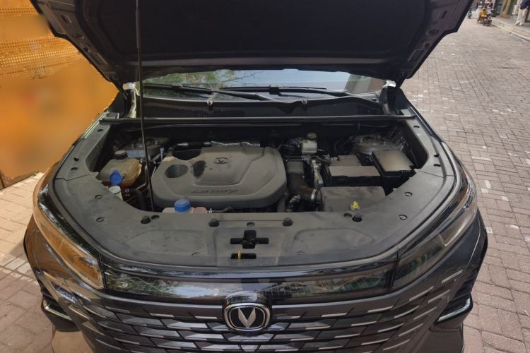 Used CHANGAN CS75 PLUS 2024 3rd Generation Champion Edition 1.5T Intelligent Drive Dynamic Model Engine Bay