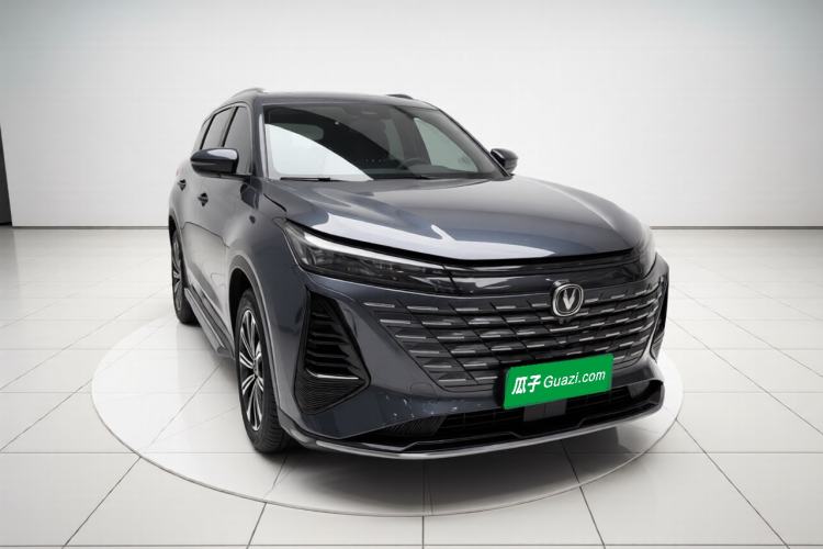 Used CHANGAN CS75 PLUS 2024 3rd Generation Champion Edition 1.5T Intelligent Drive Dynamic Model Front Right 45 Deg