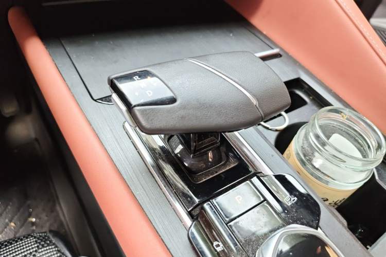 Used CHANGAN CS75 PLUS 2024 3rd Generation Champion Edition 2.0T Intelligent Drive Performance Model Gear Lever