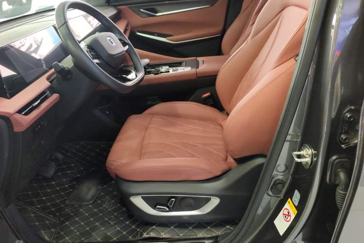 Used CHANGAN CS75 PLUS 2024 3rd Generation Champion Edition 1.5T Intelligent Drive Dynamic Model Left Front Seat
