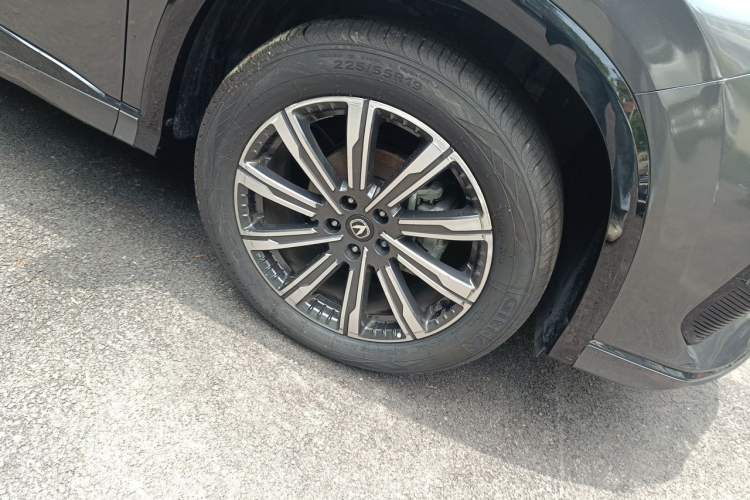 Used CHANGAN CS75 PLUS 2024 3rd Generation Champion Edition 1.5T Intelligent Drive Dynamic Model Right Front Wheel Hub