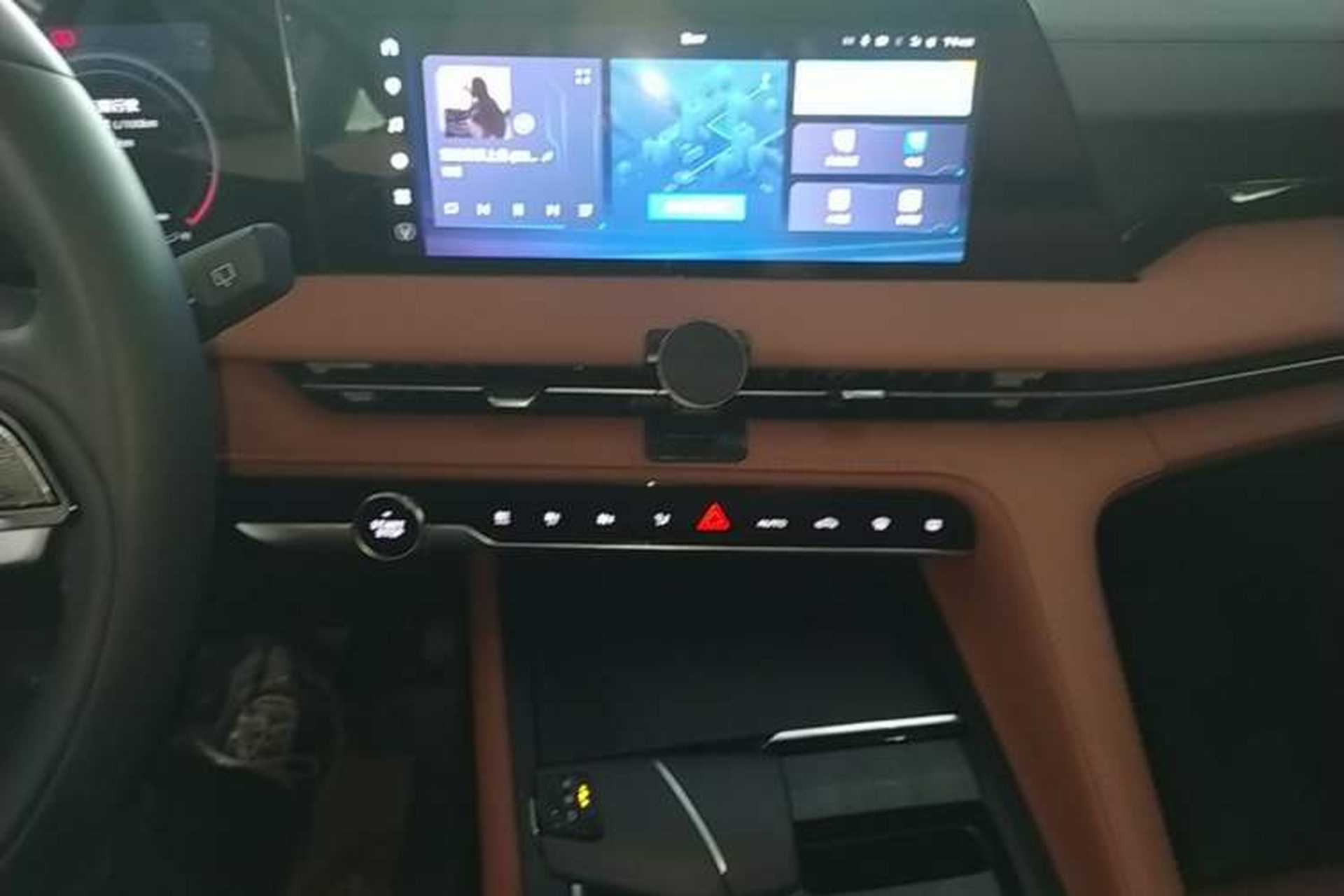 Used CHANGAN CS75 PLUS 2024 3rd Generation Champion Edition 1.5T Intelligent Drive Dynamic Model Audio And AC Panel