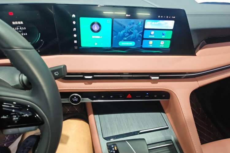Used CHANGAN CS75 PLUS 2024 3rd Generation Champion Edition 2.0T Intelligent Drive Performance Model Audio And AC Panel