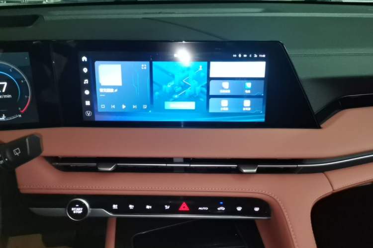 Used CHANGAN CS75 PLUS 2024 3rd Generation Champion Edition 2.0T Intelligent Drive Performance Model Audio And AC Panel