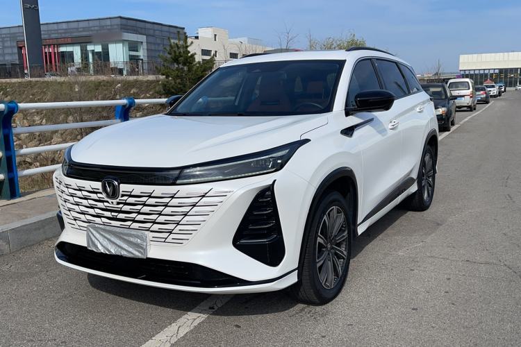 Used CHANGAN CS75 PLUS 2024 3rd Generation Champion Edition 2.0T Intelligent Drive Performance Model Guazi used car, China used car export, Used car for sale, Used cars, Cheapest cars for sale