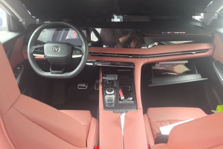 Used CHANGAN CS75 PLUS 2024 3rd Generation Champion Edition 1.5T Intelligent Drive Dynamic Model Center Console