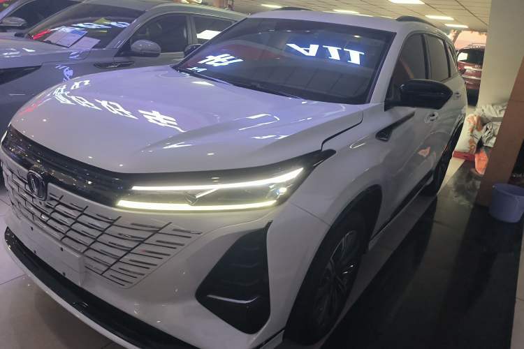 Used CHANGAN CS75 PLUS 2024 3rd Generation Champion Edition 1.5T Intelligent Drive Dynamic Model Guazi used car, China used car export, Used car for sale, Used  cars, Cheapest cars for sale