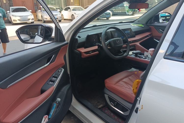 Used CHANGAN CS75 PLUS 2024 3rd Generation Champion Edition 1.5T Intelligent Drive Dynamic Model Driver Seat
