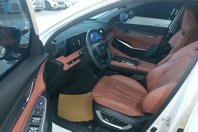 Used CHANGAN CS75 PLUS 2024 3rd Generation Champion Edition 1.5T Intelligent Drive Dynamic Model Driver Seat