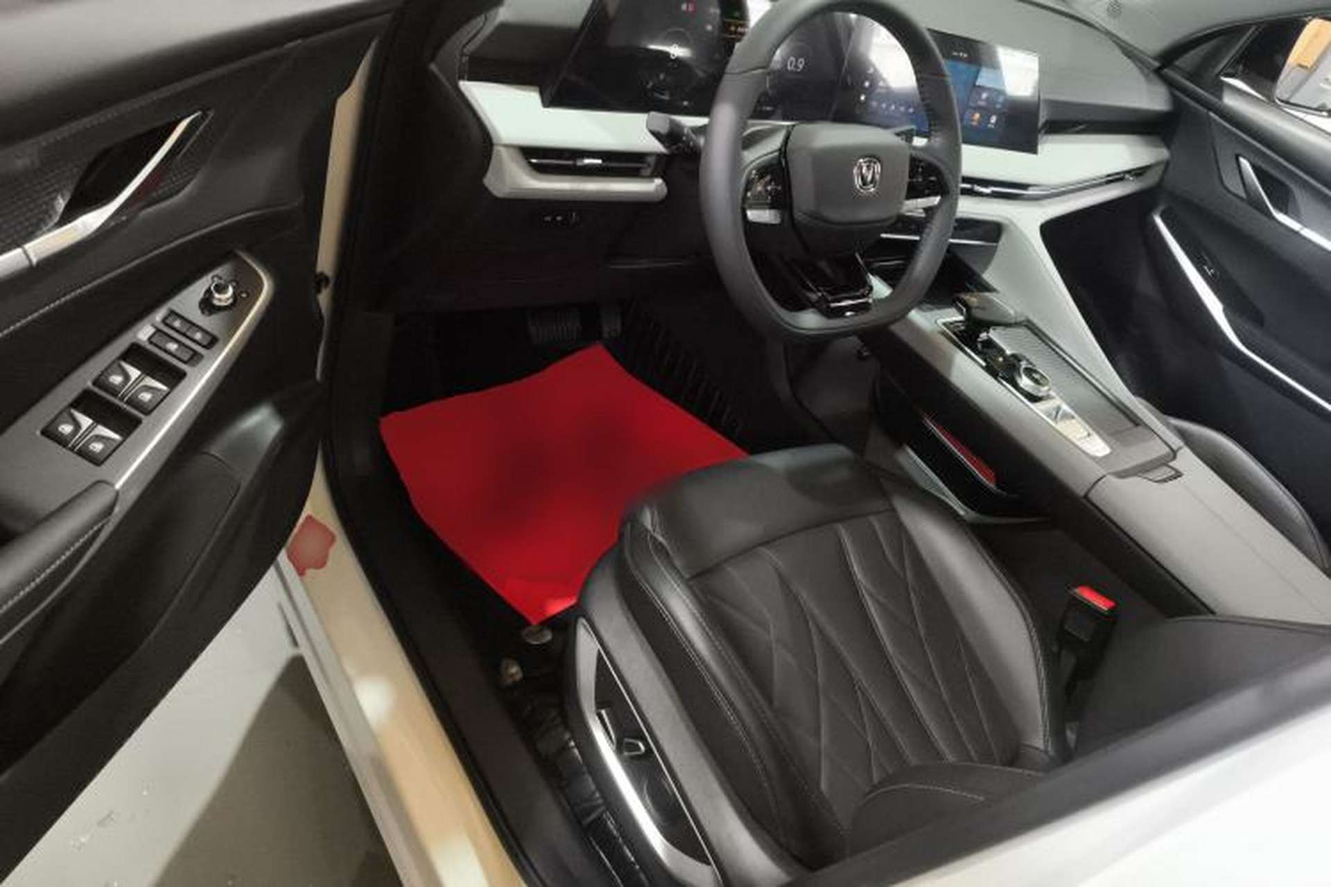 Used CHANGAN CS75 PLUS 2024 3rd Generation Champion Edition 1.5T Intelligent Drive Dynamic Model Driver Seat