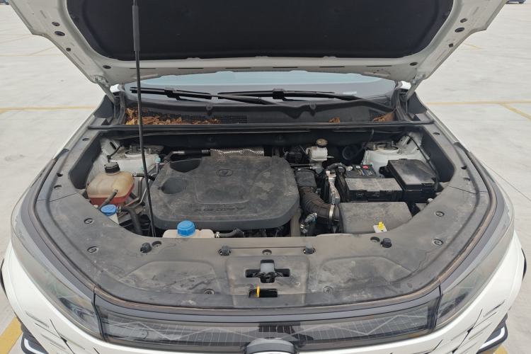 Used CHANGAN CS75 PLUS 2024 3rd Generation Champion Edition 1.5T Intelligent Drive Dynamic Model Engine Bay