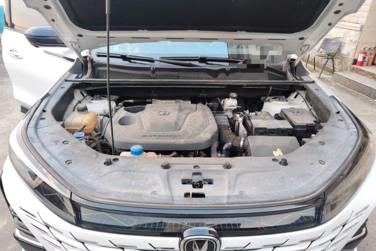 Used CHANGAN CS75 PLUS 2024 3rd Generation Champion Edition 1.5T Intelligent Drive Dynamic Model Engine Bay