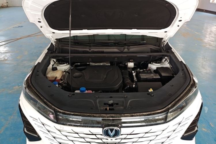 Used CHANGAN CS75 PLUS 2024 3rd Generation Champion Edition 1.5T Intelligent Drive Dynamic Model Engine Bay