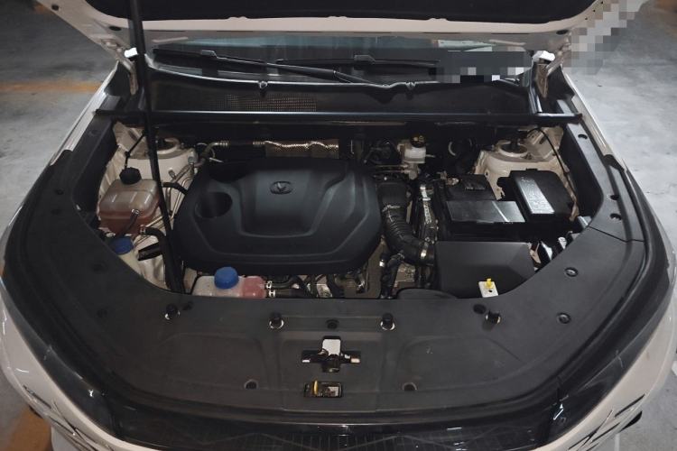 Used CHANGAN CS75 PLUS 2024 3rd Generation Champion Edition 1.5T Intelligent Drive Dynamic Model Engine Bay