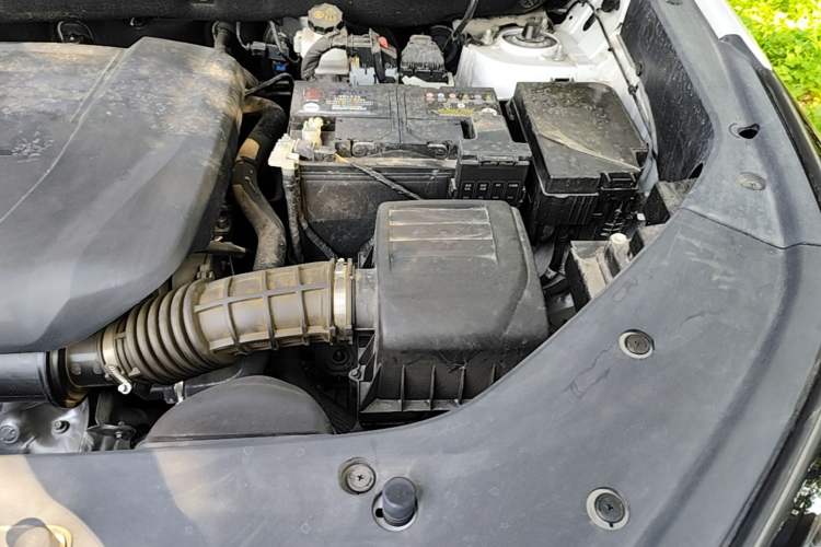 Used CHANGAN CS75 PLUS 2024 3rd Generation Champion Edition 2.0T Intelligent Drive Performance Model Engine Bay Left
