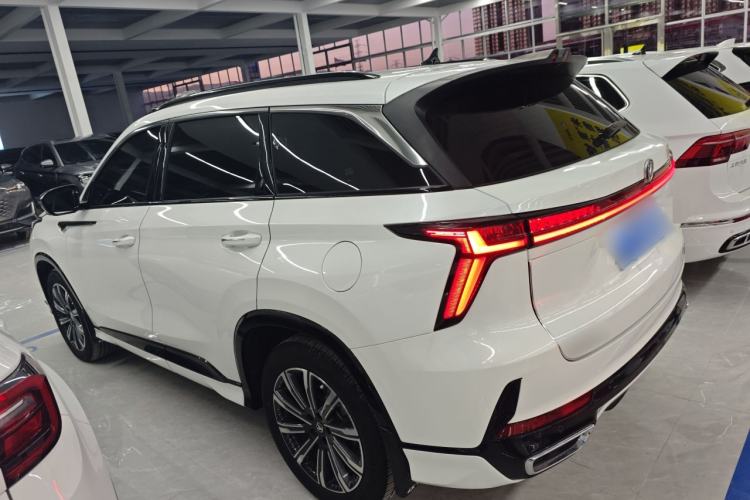 Used CHANGAN CS75 PLUS 2024 3rd Generation Champion Edition 1.5T Intelligent Drive Dynamic Model Exterior 3