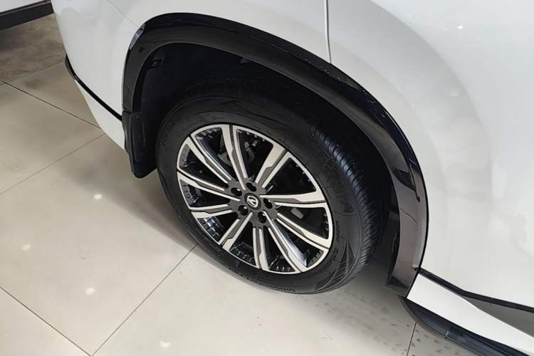 Used CHANGAN CS75 PLUS 2024 3rd Generation Champion Edition 1.5T Intelligent Drive Dynamic Model Exterior 4