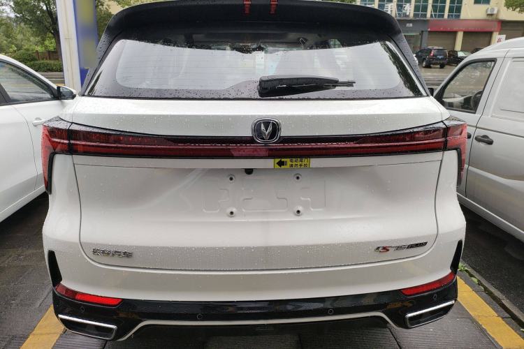 Used CHANGAN CS75 PLUS 2024 3rd Generation Champion Edition 1.5T Intelligent Drive Dynamic Model Exterior 4