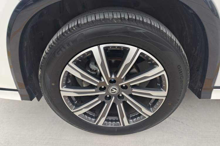 Used CHANGAN CS75 PLUS 2024 3rd Generation Champion Edition 1.5T Intelligent Drive Dynamic Model Exterior 7
