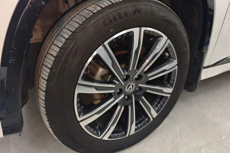 Used CHANGAN CS75 PLUS 2024 3rd Generation Champion Edition 1.5T Intelligent Drive Dynamic Model Exterior 7