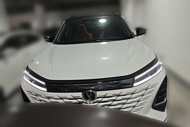 Used CHANGAN CS75 PLUS 2024 3rd Generation Champion Edition 1.5T Intelligent Drive Dynamic Model Front
