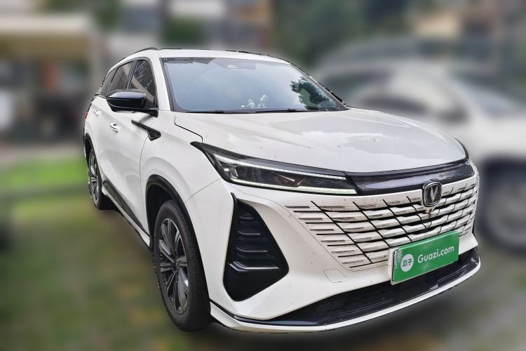 Used CHANGAN CS75 PLUS 2024 3rd Generation Champion Edition 2.0T Intelligent Drive Performance Model Front Right 45 Deg