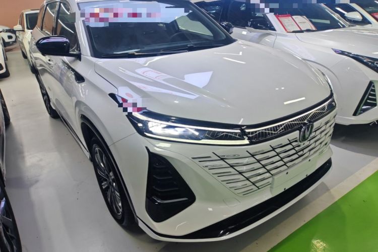 Used CHANGAN CS75 PLUS 2024 3rd Generation Champion Edition 2.0T Intelligent Drive Performance Model Front Right 45 Deg